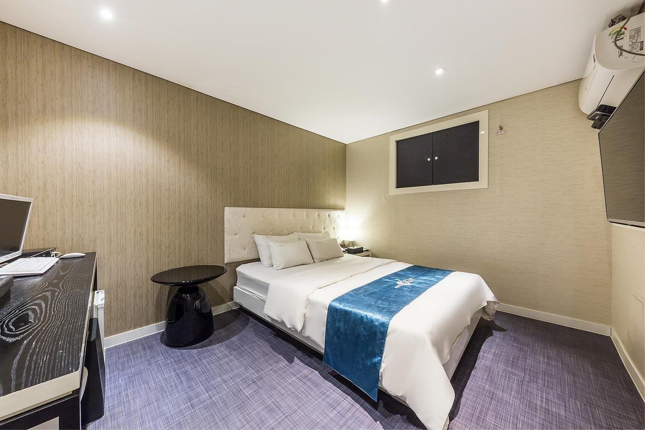 Cheonho Hotel The Blue Seoel Buitenkant foto